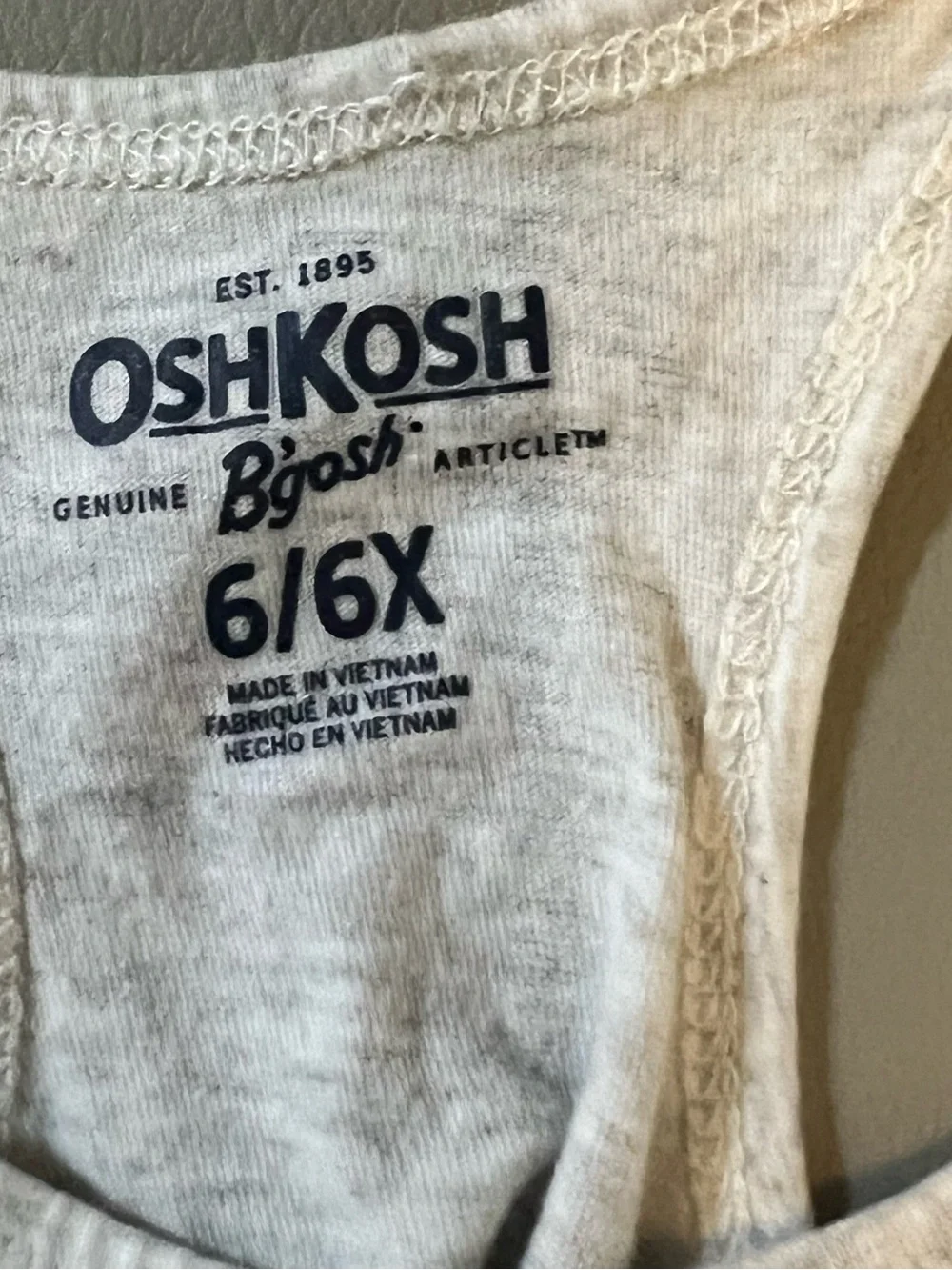 OshKosh B’Gosh : Reversible Bird SequinedGraphic Tank